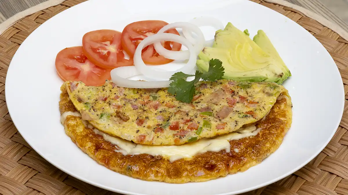 Omelette a la Mexicana